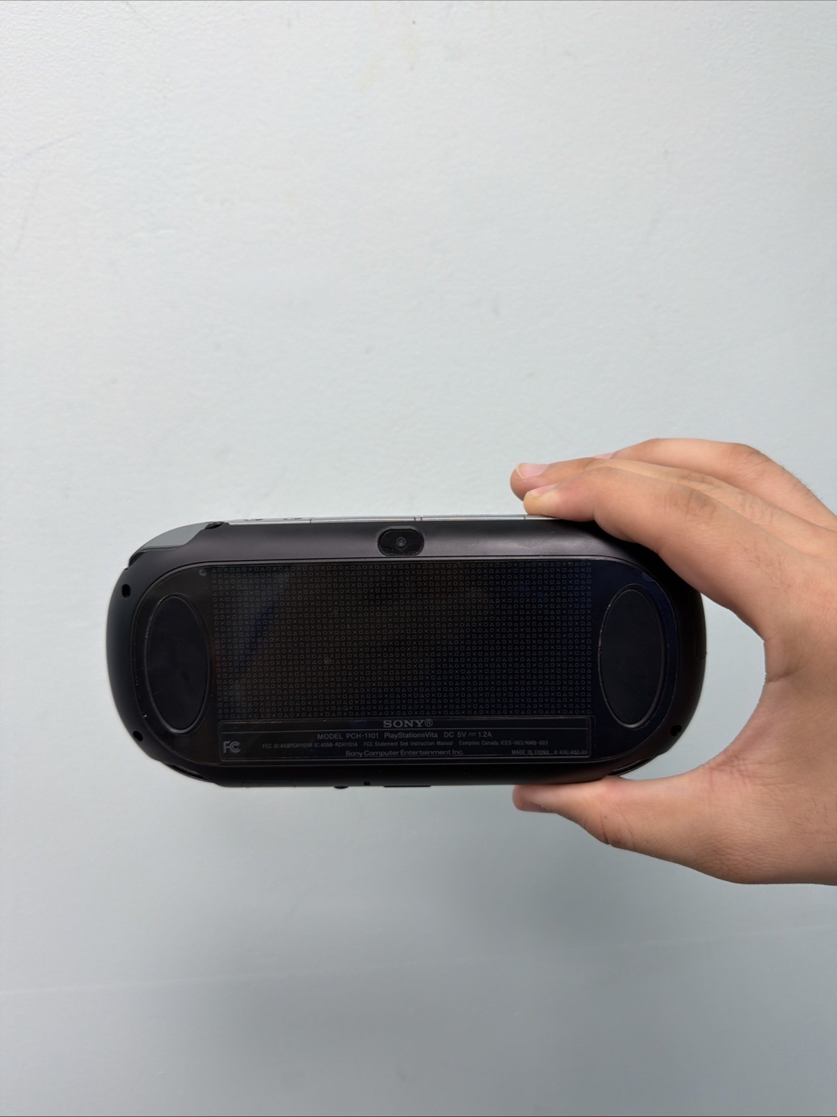 Sony PS Vita PCH-1001 Black Console with Charger & Case