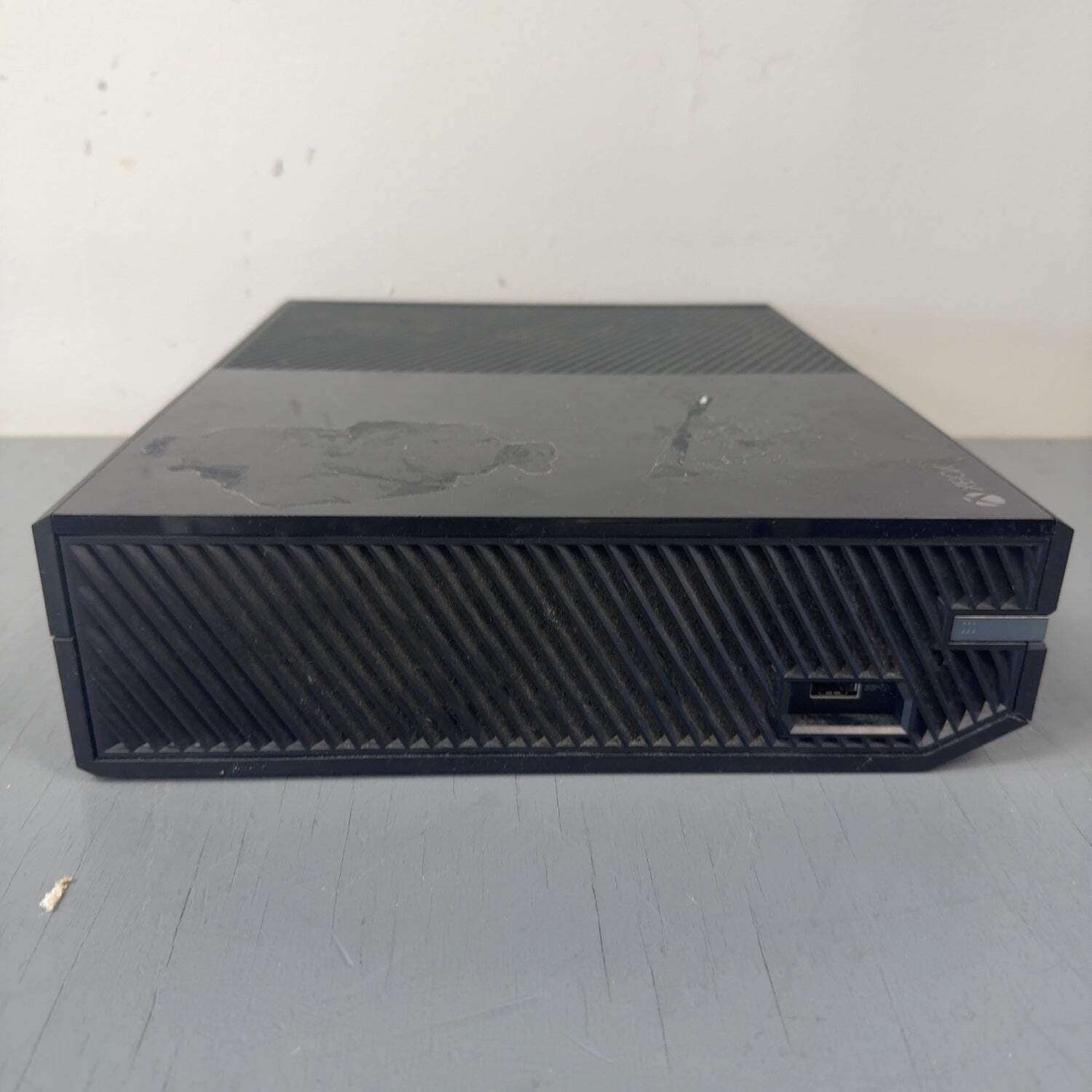 Microsoft Xbox One 500GB Console Gaming System Only Black 1540