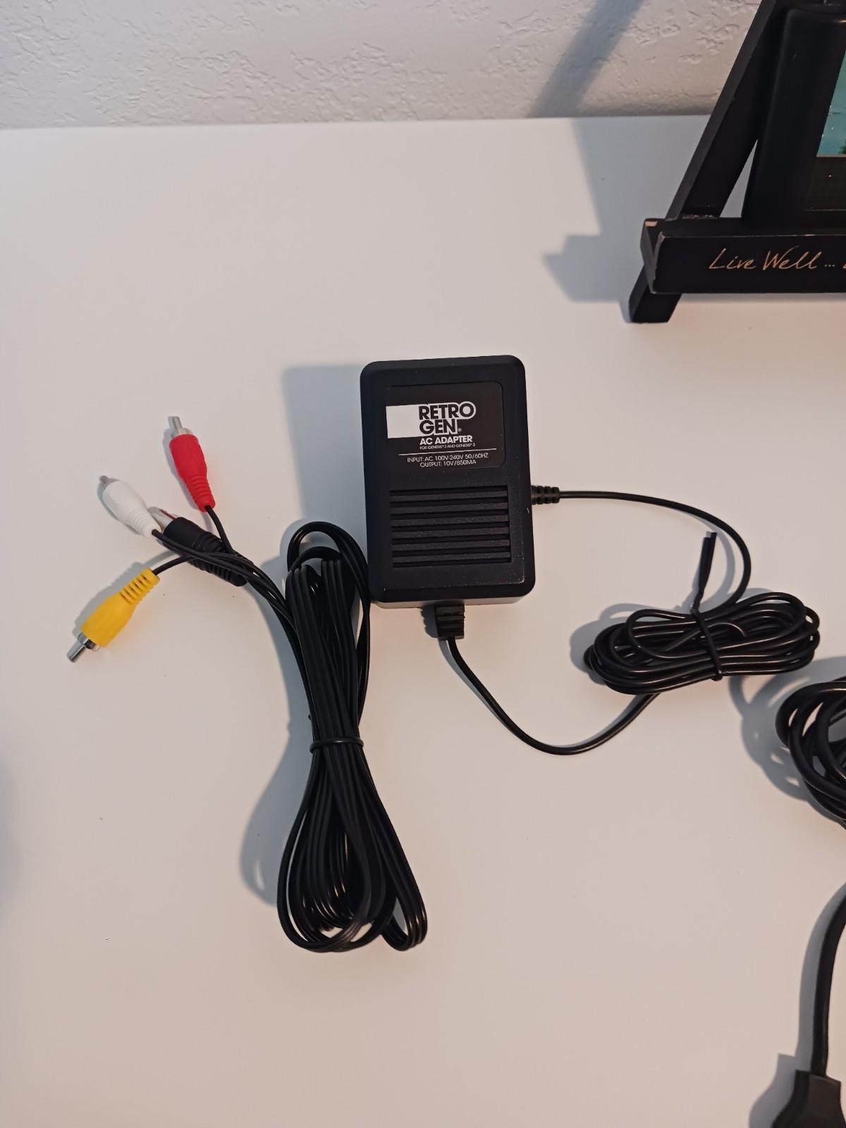 SEGA Genesis Console Model 2 MK-1631 Bundle + Authentic Sonic 2 + 1 Controller