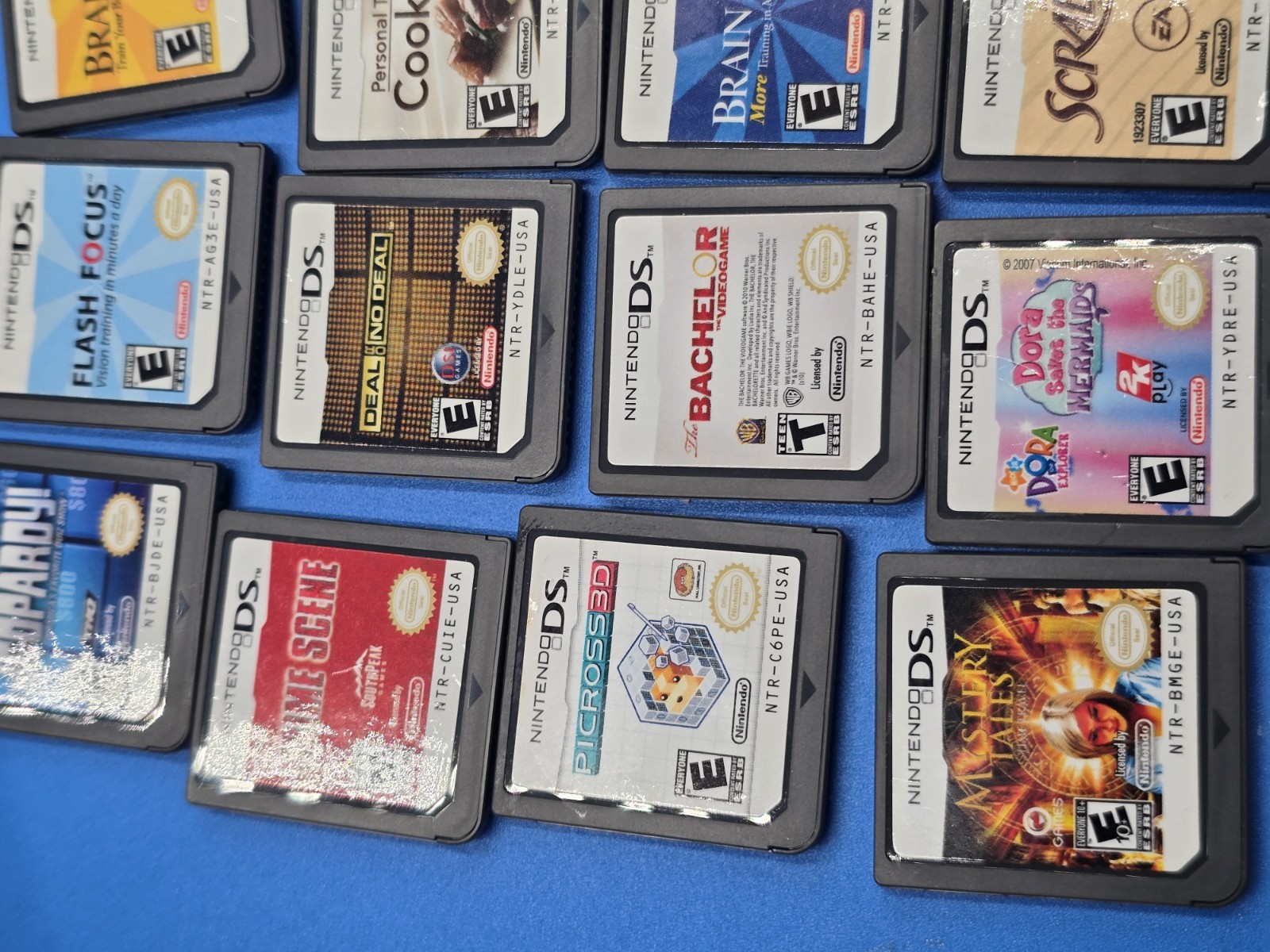 Nintendo DSi XL Blue Console Bundle w/ Charger Case Stylus & 15 Games Tested