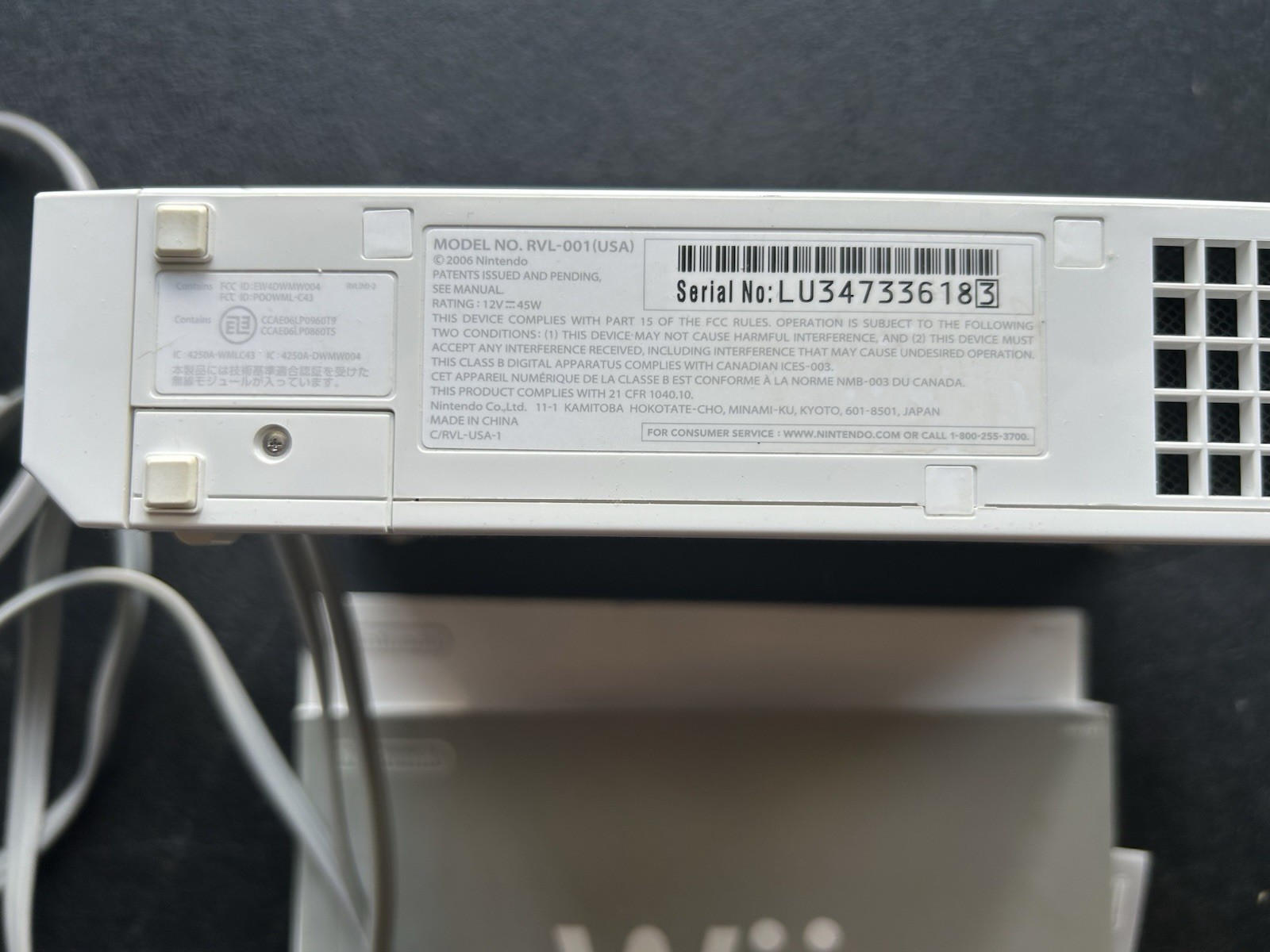 Nintendo Wii RVL-001(USA) Console – White – 2 Controllers – Working