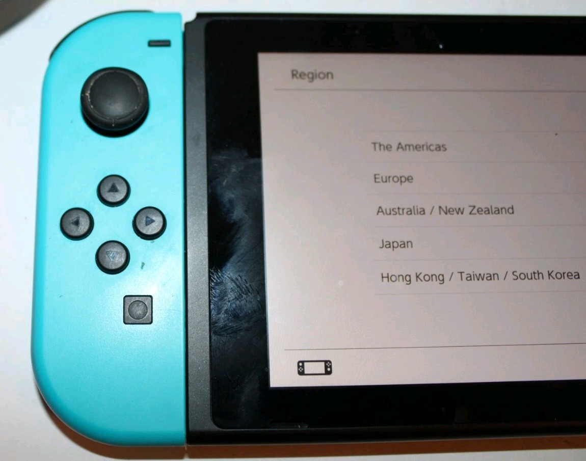 Nintendo Switch Console Model HAC-001(01) Bundle w/ 3 Games, Carrying Case, Extr