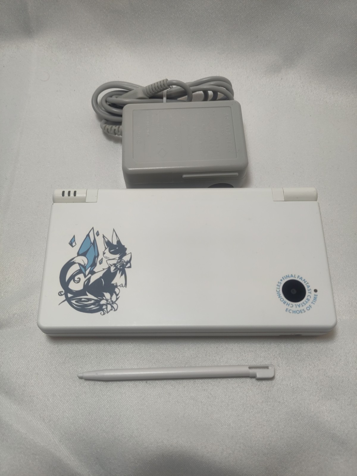 Nintendo DSi Final Fantasy Crystal Chronicles Echoes Of Time Limited Edition