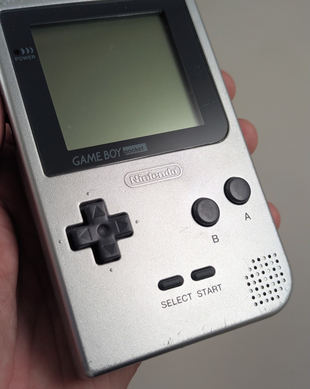Nintendo Gameboy Pocket – Silver – w/ Box corrosion