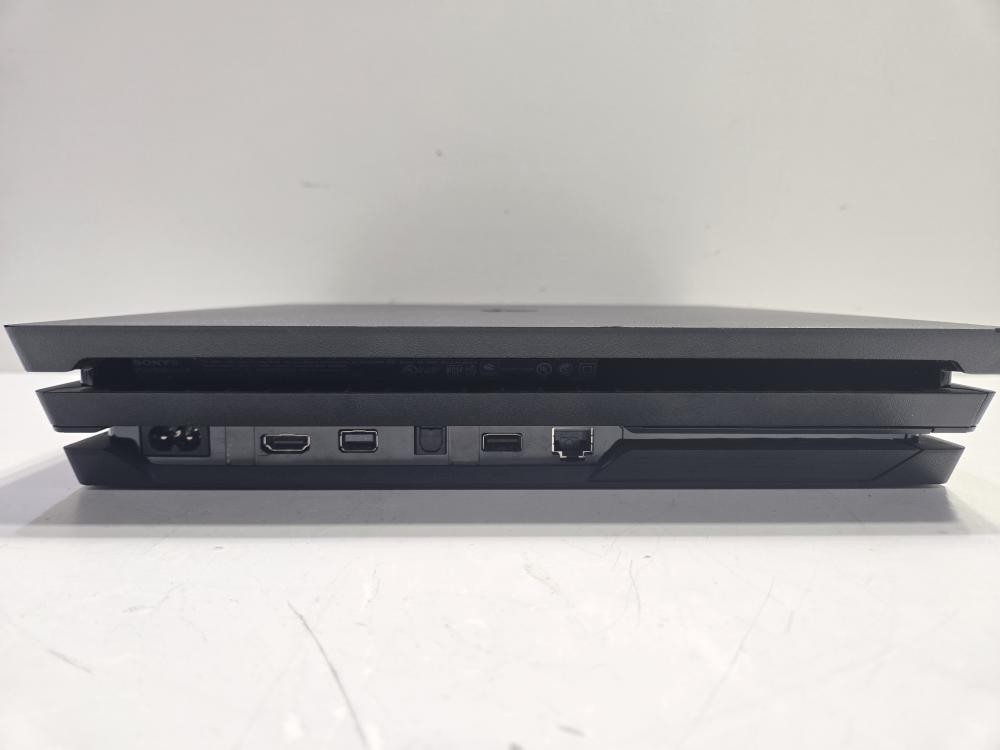 SONY PLAYSTATION 4-PRO-1TB (P11032901)