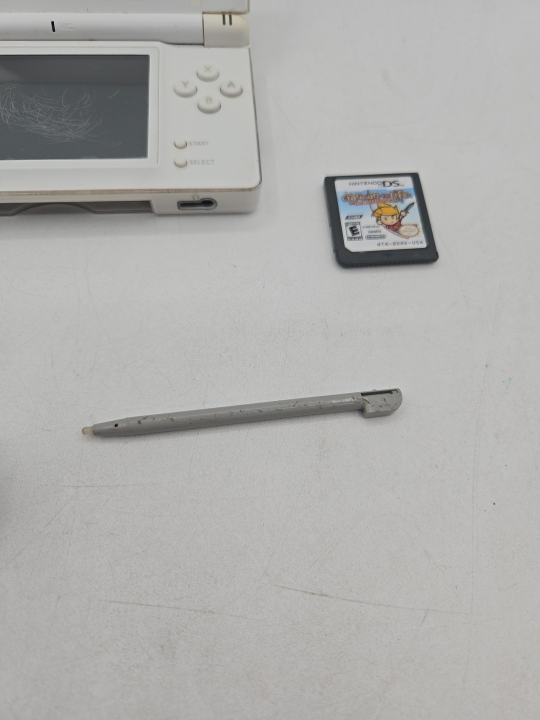Nintendo DS Lite Polar White Handheld System Bundle Charger Game Stylus Clean!!!