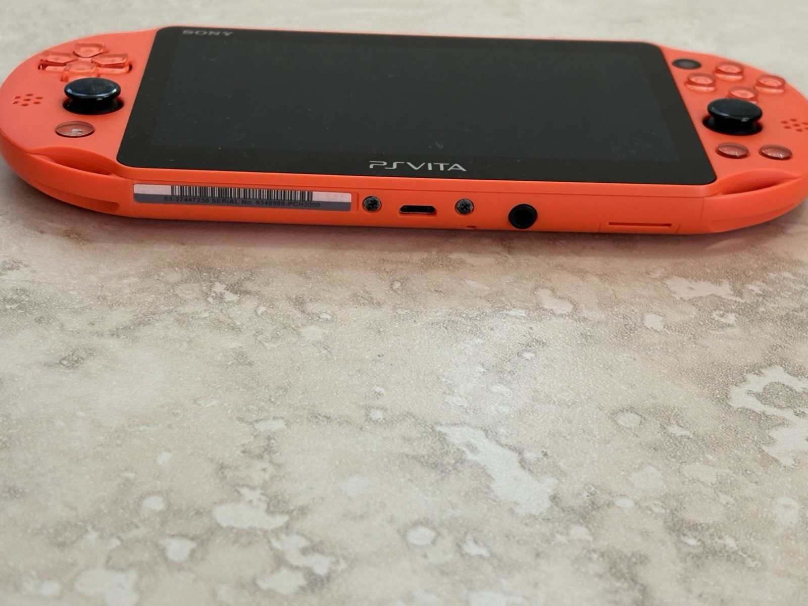 Sony PS Vita 2000 Slim PCH-2000 – Neon Orange *GREAT* + Charger