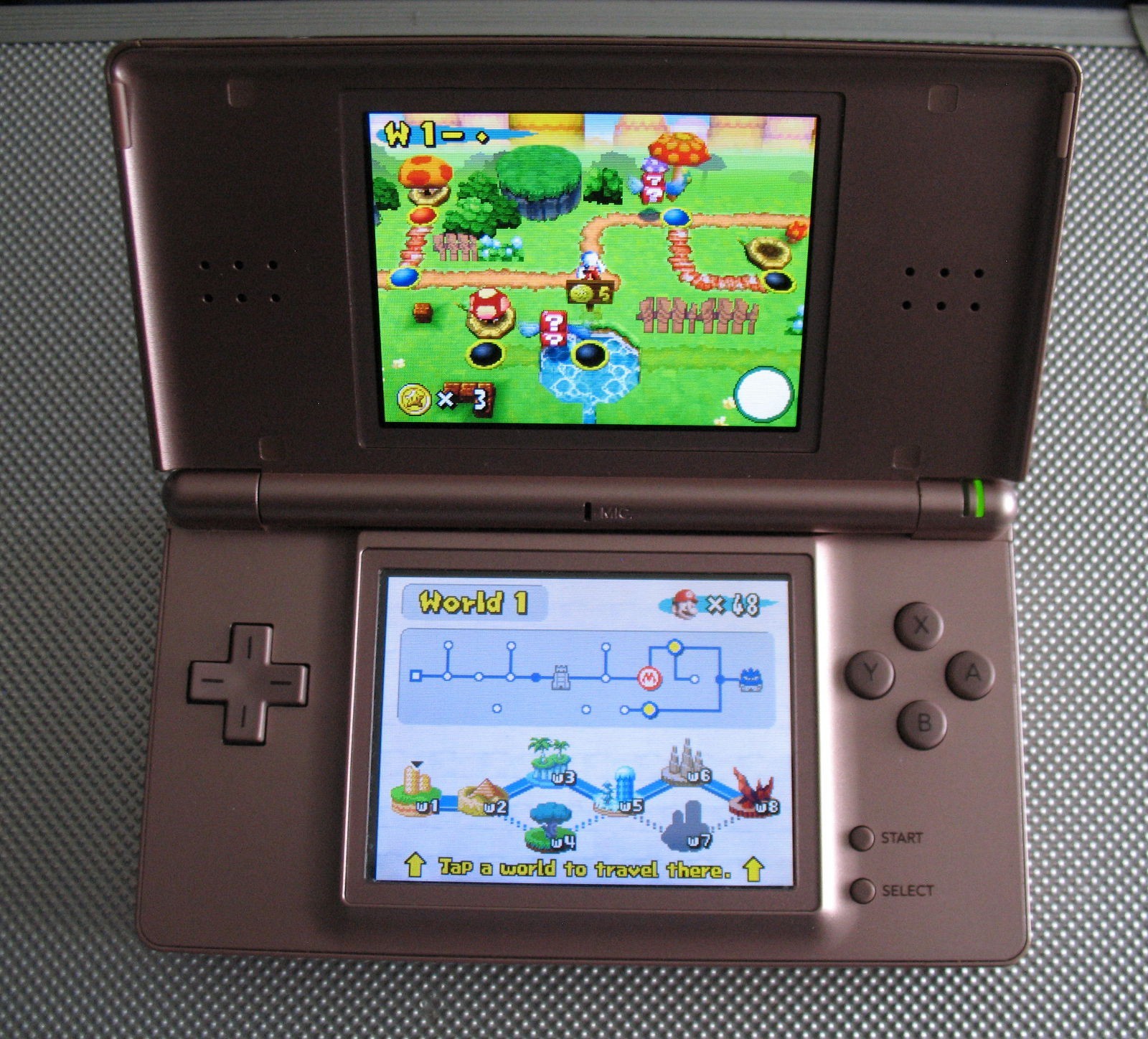 Nintendo DS Lite Metallic Rose UGS-001 bundle