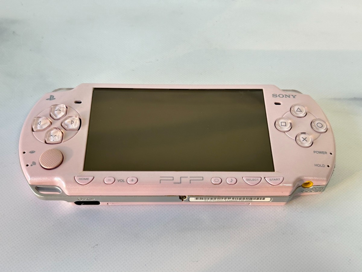 Sony PSP-1000 2000 3000 Console region free / Charger + Battery + Memory Stick
