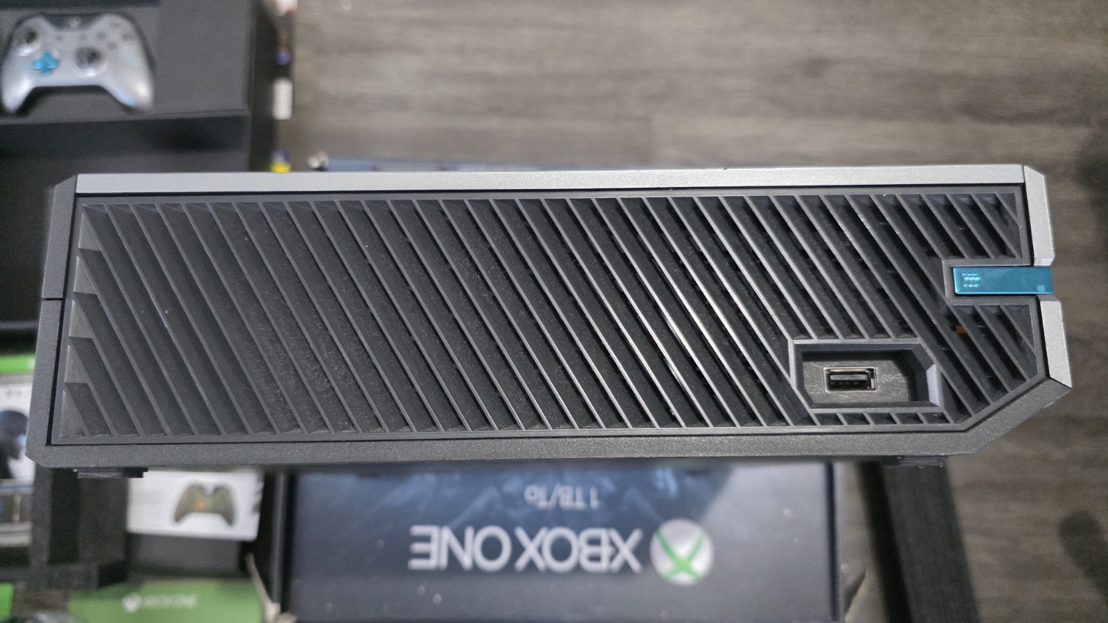 Xbox One Limited Edition Halo 5 Edition 1TB Console /w Original Box