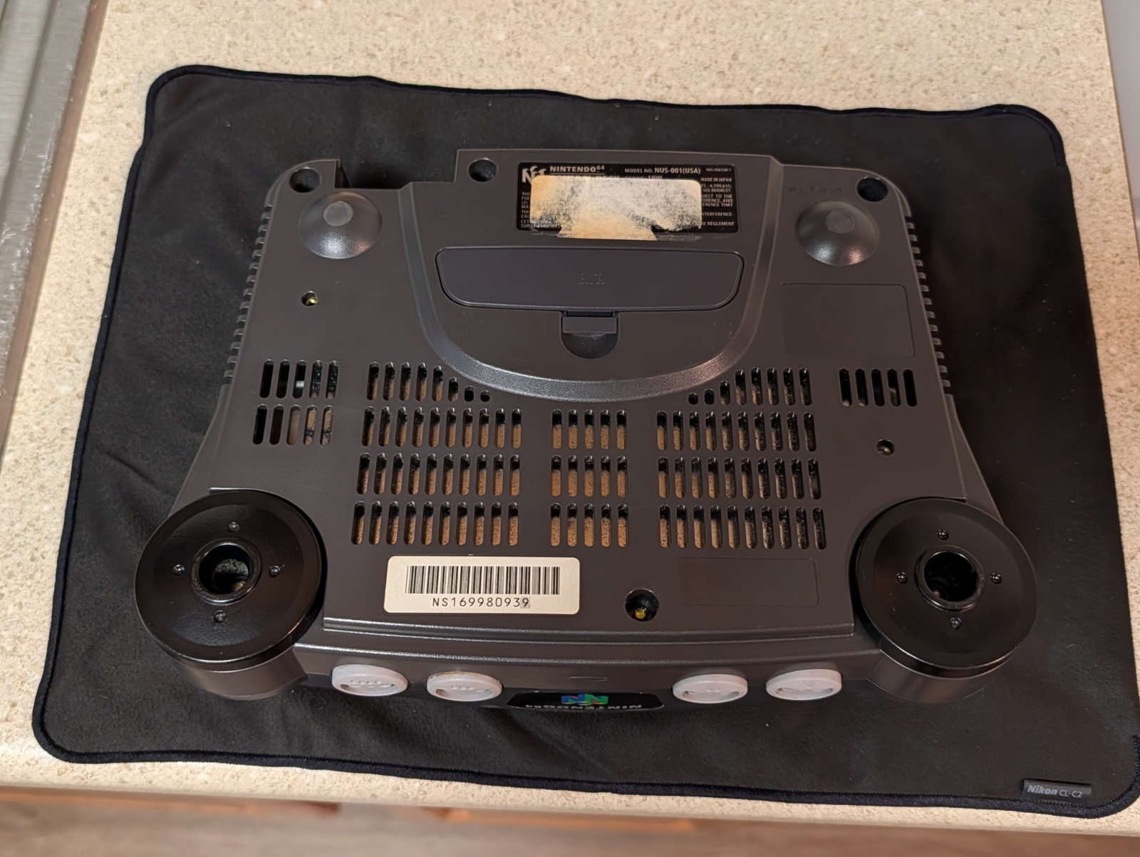 Nintendo 64 Gray Console w/ accessories. Tested and working. *READ DESCRIPTION*