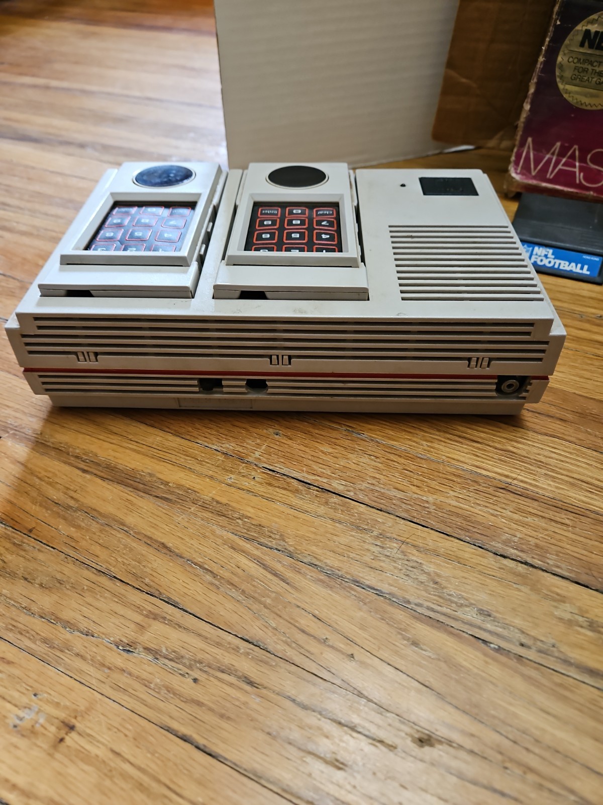Mattel Electronics Intellivision II Console Master Component In Box With 6 Games