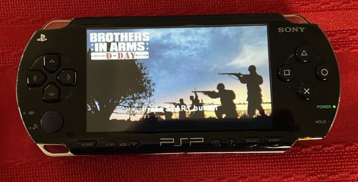Sony PSP 1001 PlayStation Portable Handheld Console with 4 Games & Case TESTED